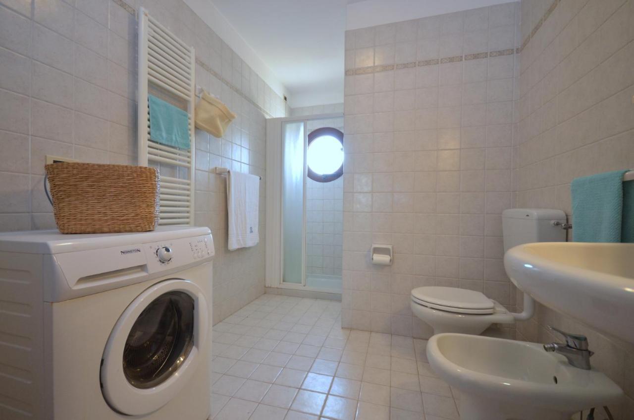 Residenza Porta Del Mare Apartment Линяно Сабиадоро Екстериор снимка