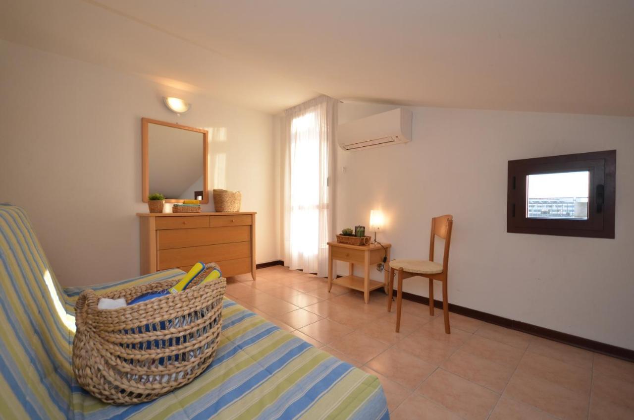 Residenza Porta Del Mare Apartment Линяно Сабиадоро Екстериор снимка
