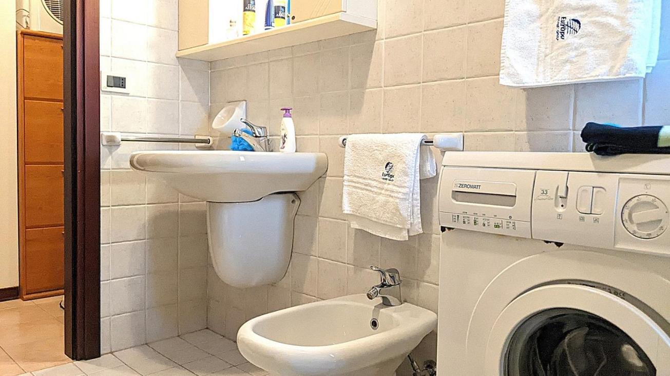 Residenza Porta Del Mare Apartment Линяно Сабиадоро Екстериор снимка
